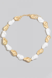 Lhn988242 Fashion Necklace Large Metalic Gold & Faux Pearls