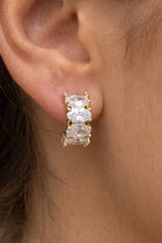 Load image into Gallery viewer, Lhe84199 Fashion  Double Cz Huggie Earring