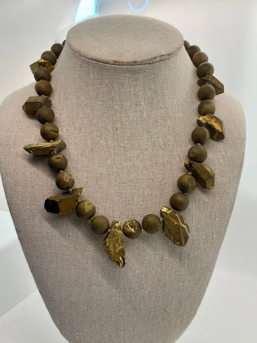 Lhn9240 Beaded Hand Made Druzy Stone & Drops Gold Heart toggle One of a Kind