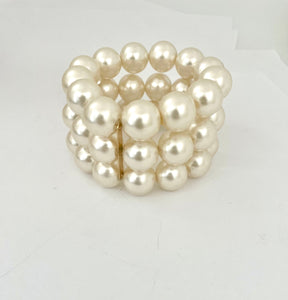 Lhb1368 Fashion Bracelet 3 Row Large Faux Pearls