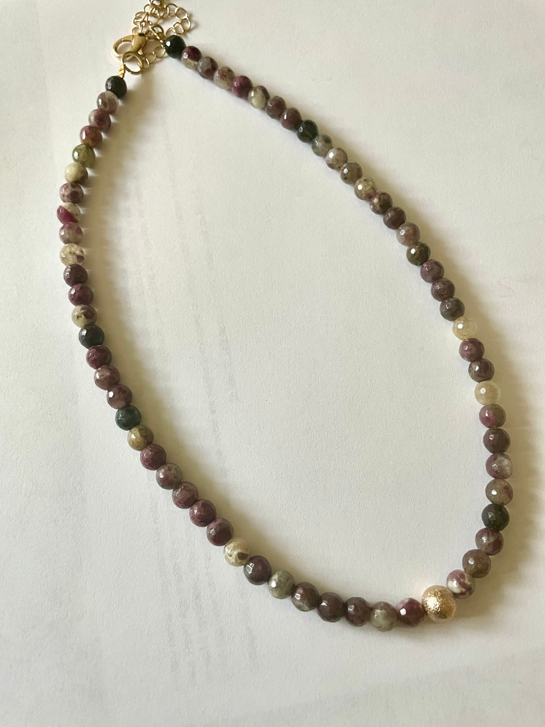 Lhn04089 Real Stone Beaded Necklace Rhodanite