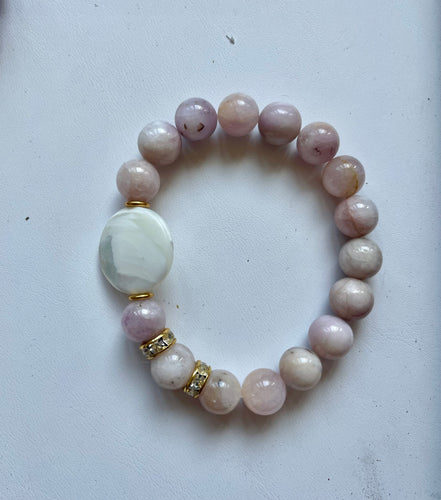 Lhb2804 Real Stone Stretch Bracelet Kunzite Stone Mother of Pearl Disk