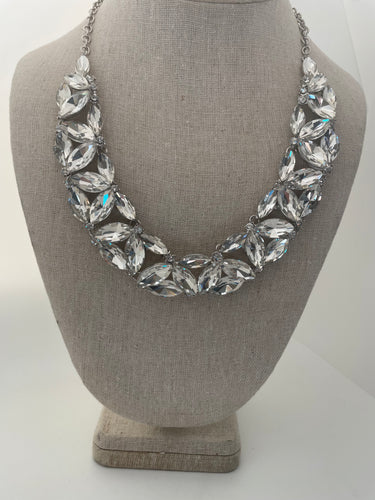 Lhn9739 Fashion  Holiday Necklace Rhinestones & Earring To Match