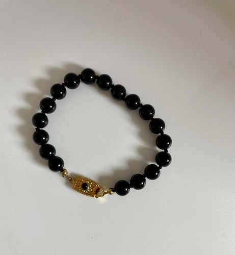 Lhb1781 Fashion Bracelet Black Marika Faux Pearl Sterling Silver Clasp 18kt Gold Plated Hand knotted