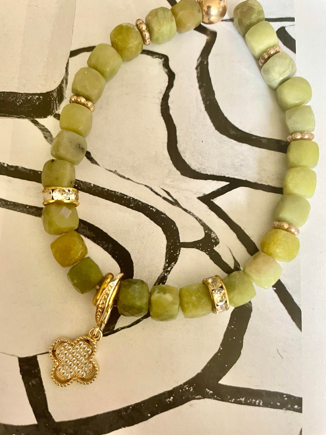 Lhb4403 Real Stone Peridot Stone Bracelet Hand Made Clover Drop