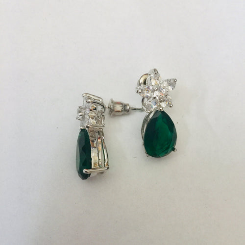 Lhe0366 Sterling Silver Earring Emerald Green Tear Drop Clear cz Cluster